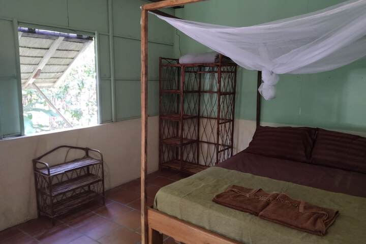 Room 11 of 35