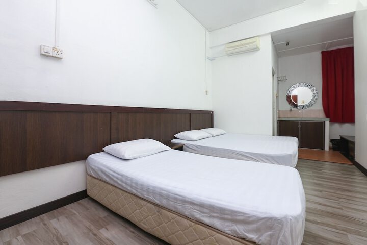 Room 8 of 22