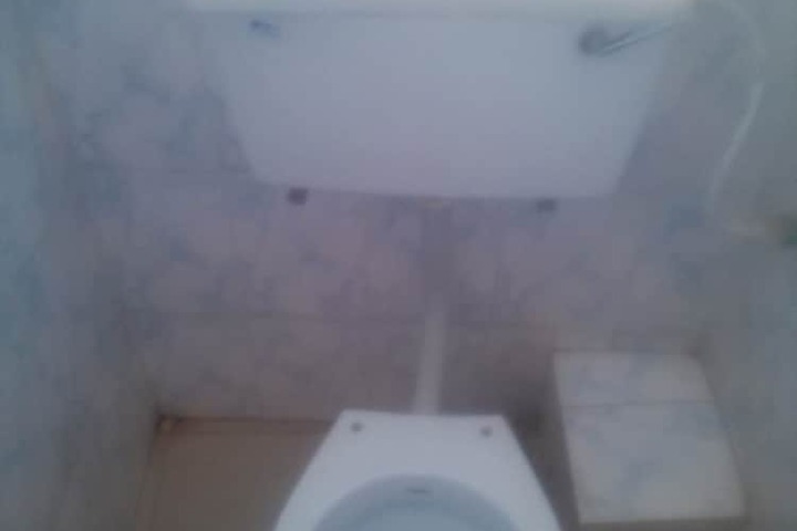Room 6 of 9