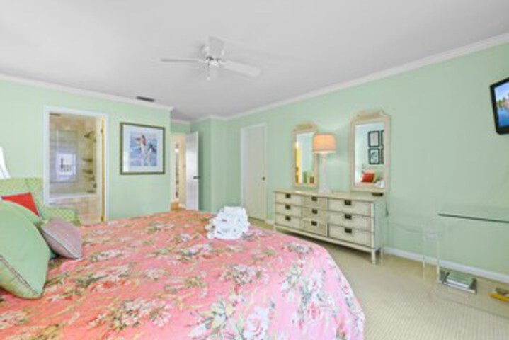 Room 56 of 61