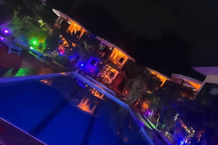Pool 14 of 17