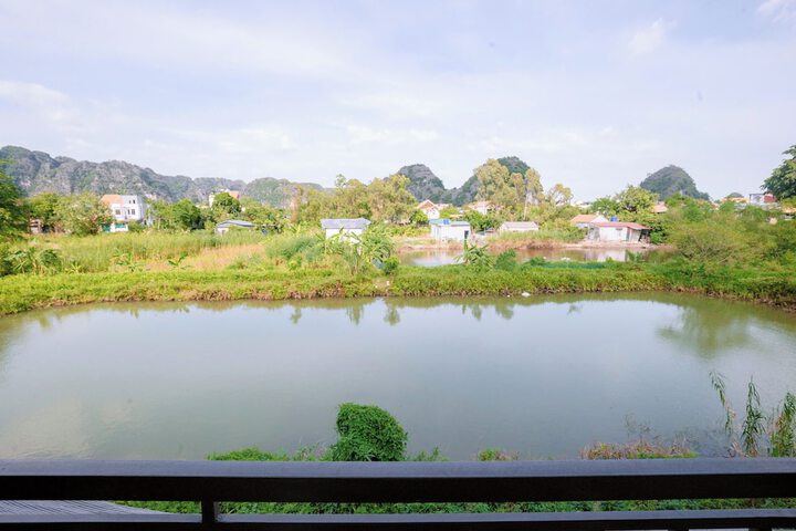 Hotel View 199 of 201