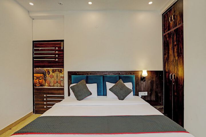 Room 4 of 29
