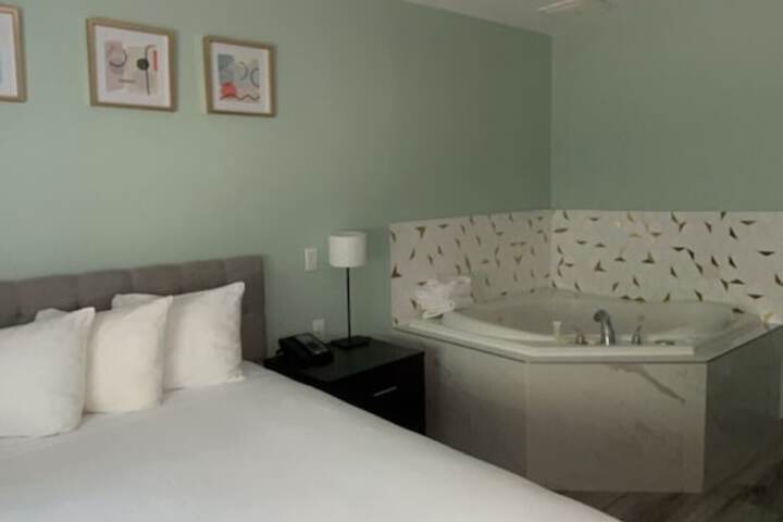 Superior Room 1 Queen Bed Kitchenette (1 of 26)