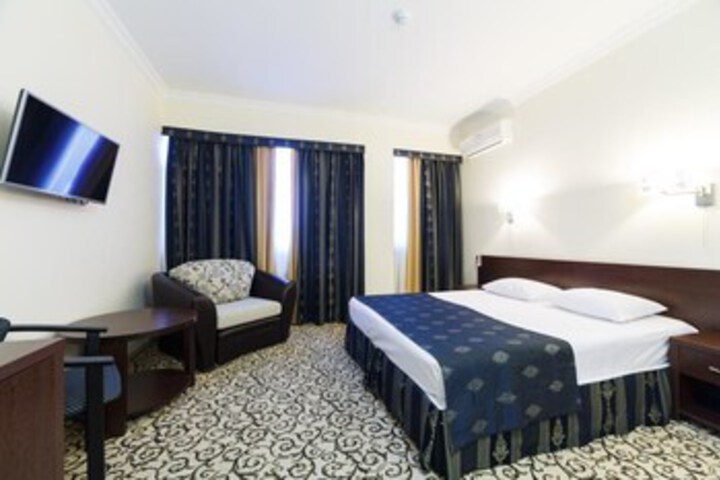 Room 35 of 48