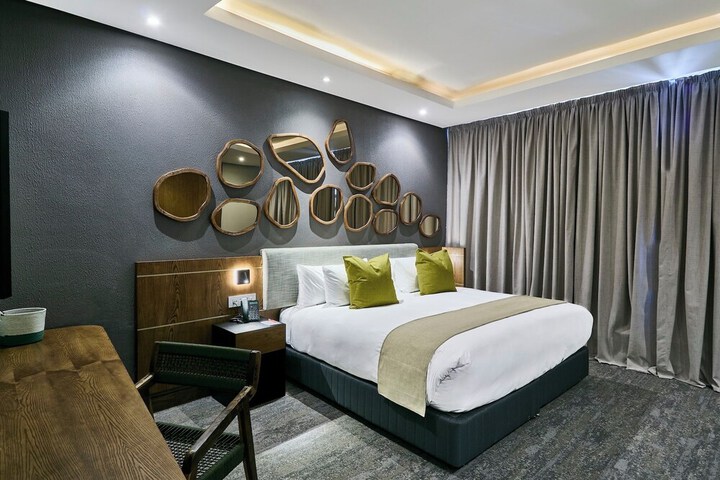 Room 26 of 171