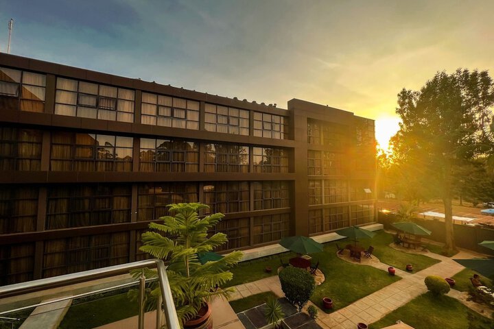 Hotel 70 of 78