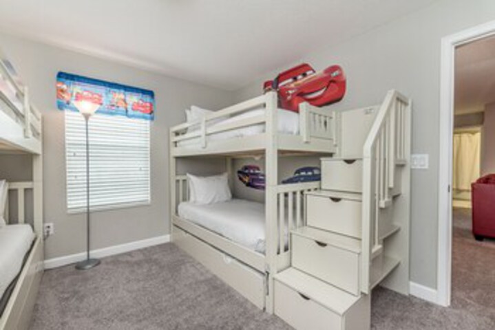 Room 46 of 71