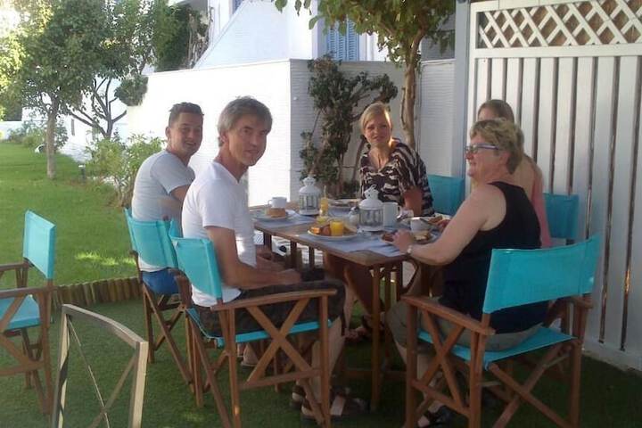 Dining 24 of 41