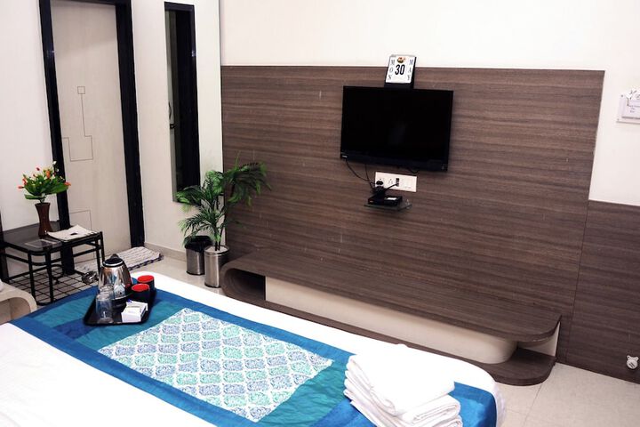 Room 17 of 54