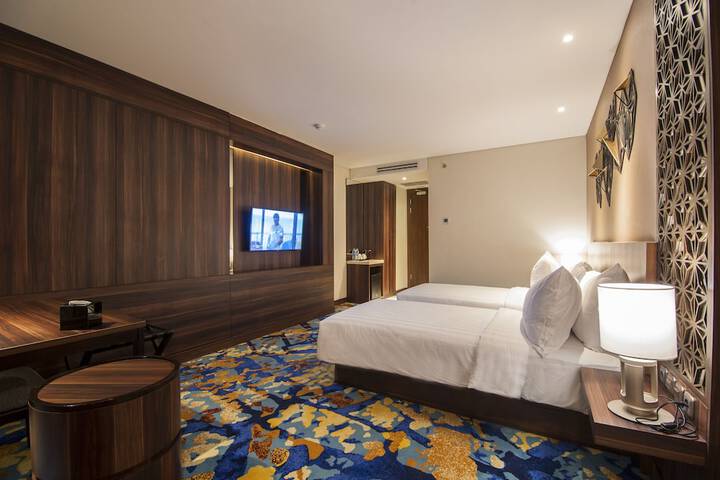 Room 10 of 52