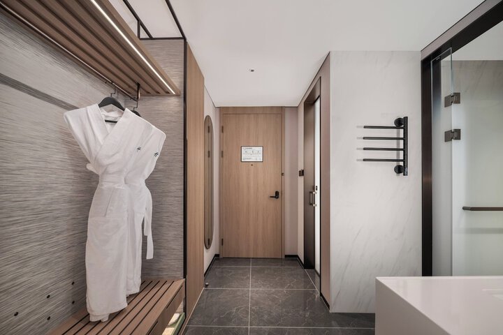 Room 10 of 59