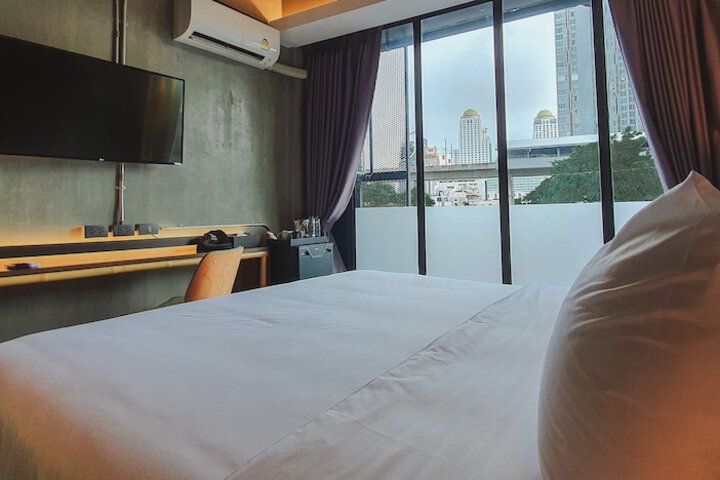 Room 50 of 98