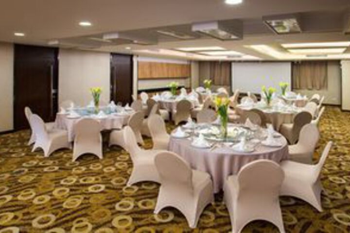 Ballroom/Hall 3 of 83