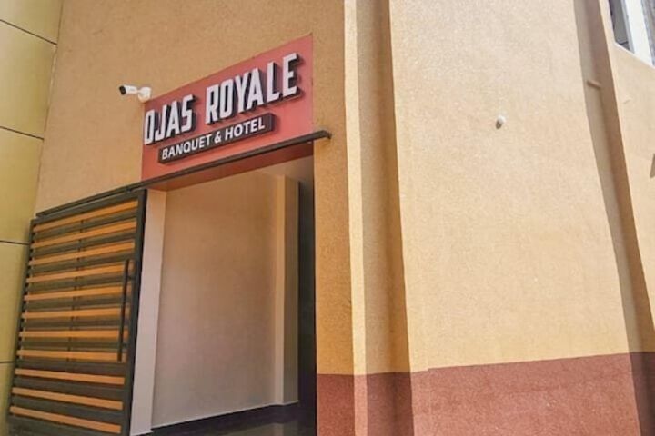 Ojas Royale - Banquet and Hotel
