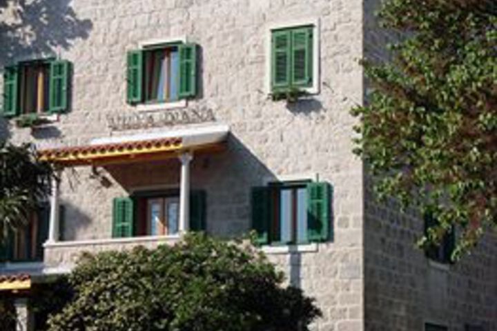 HOTEL VILLA DIANA