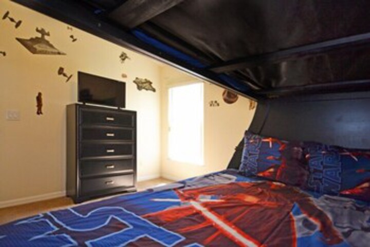 Room 59 of 83
