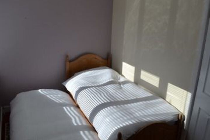 Room 9 of 23