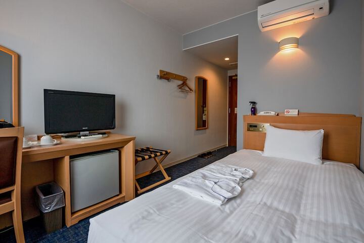 Room 26 of 115