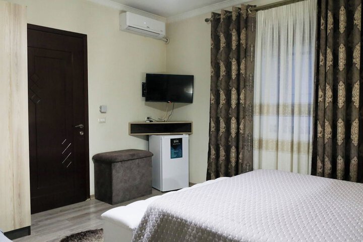 Room 42 of 67