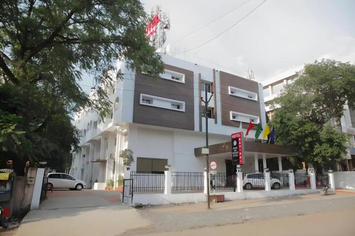 Hotel Raviraj Chhatrapati Sambhaji Nagar