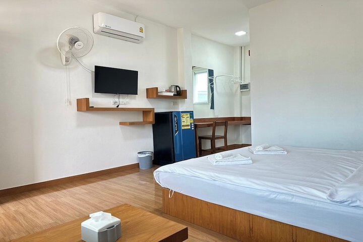 Room 11 of 61