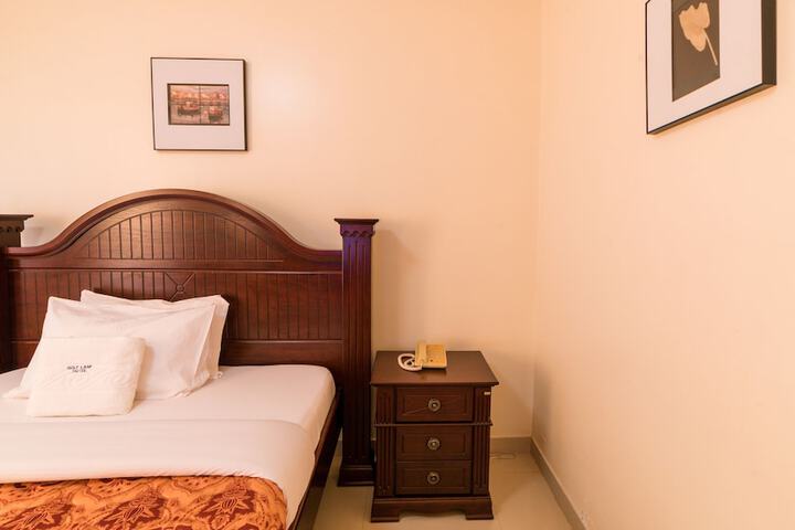 Room 19 of 54