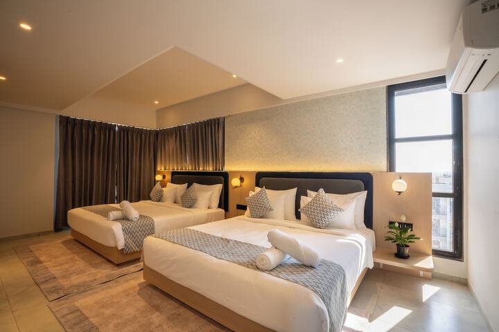 Room 30 of 90