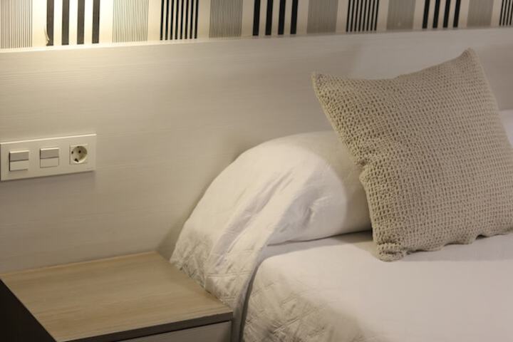 Room 15 of 53