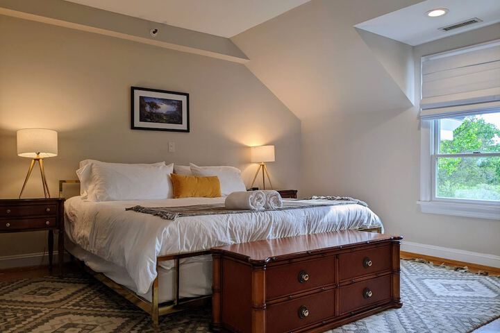 Room 153 of 258