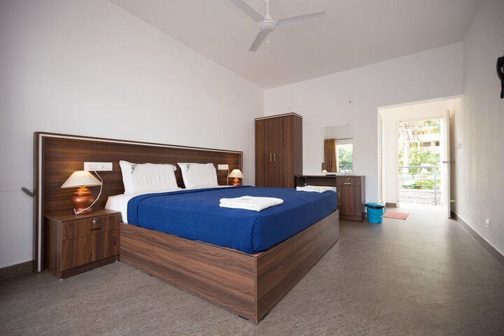 Room 2 of 19