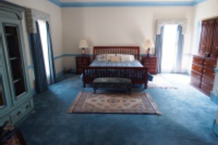 Room 173 of 240