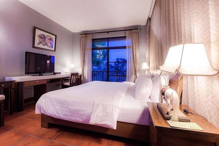 Room 25 of 119