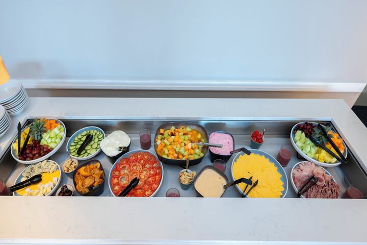 Dining 57 of 75