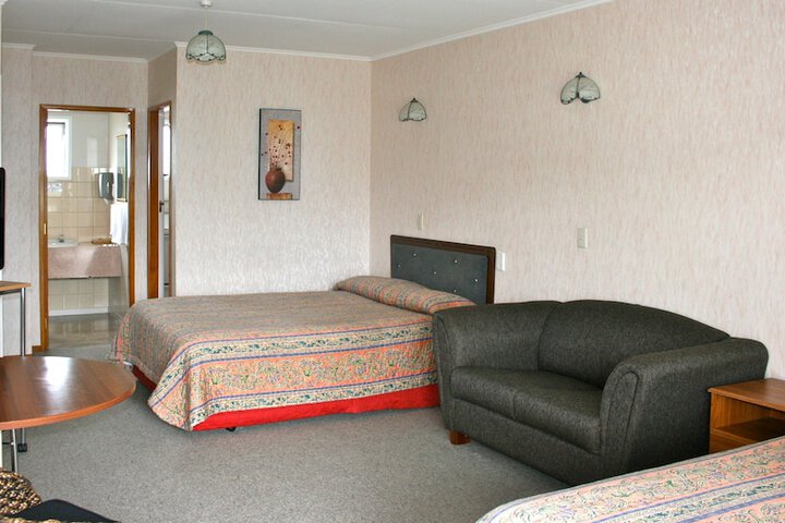 Room 3 of 35
