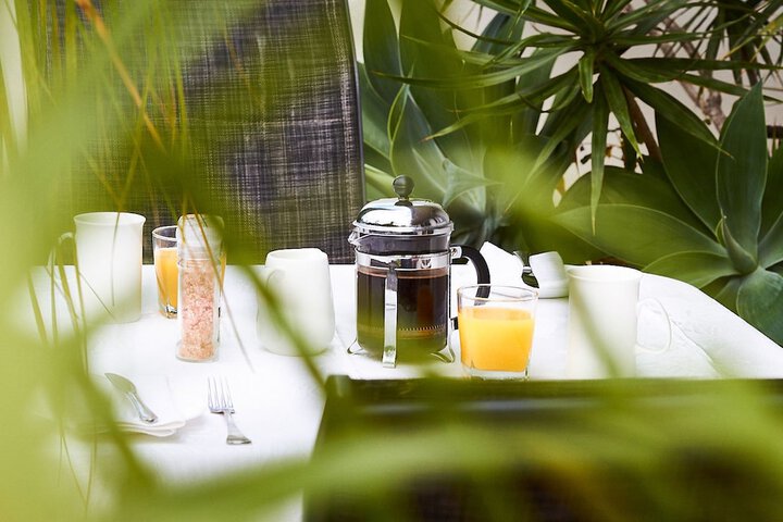 Breakfast/Coffee Service 16 of 32