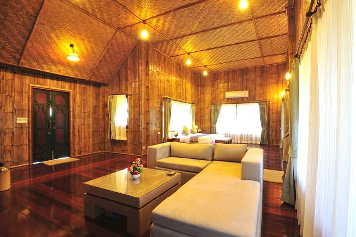 Room 4 of 46