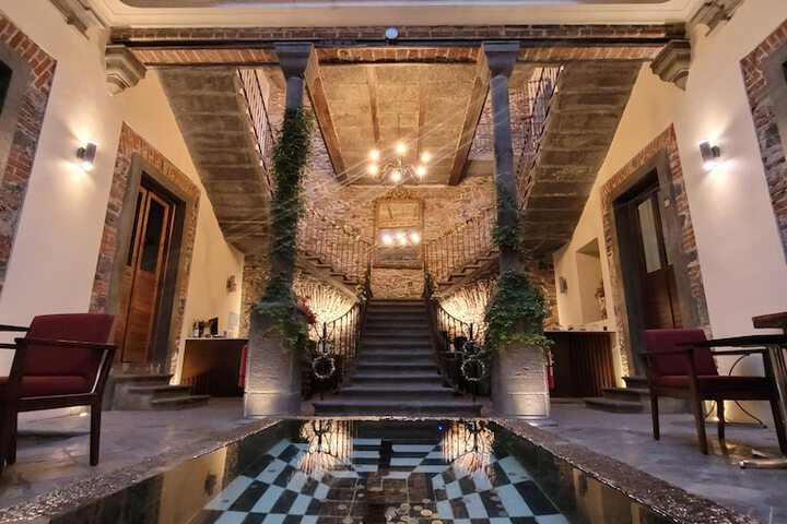 Hotel 5 of 135