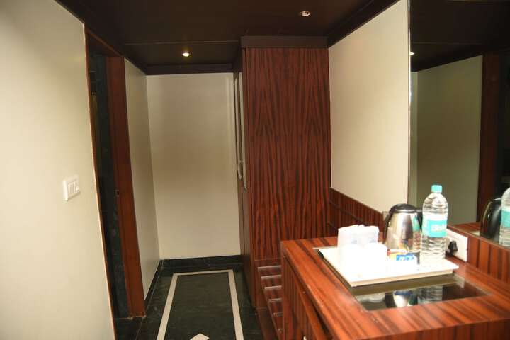 Room 18 of 57