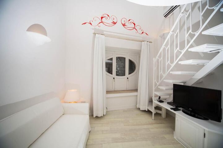 Room 10 of 44