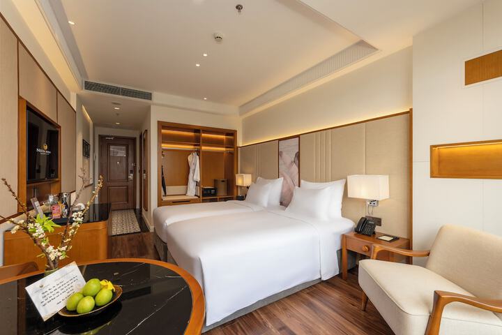 Room 50 of 107