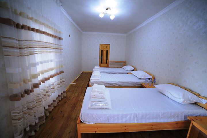 Room 8 of 15