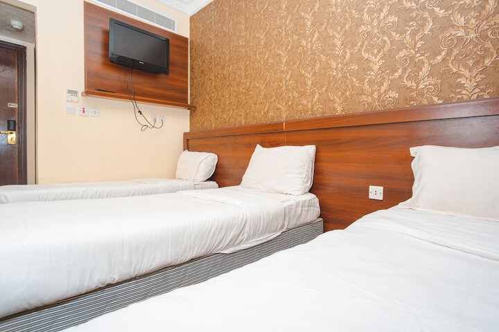 Room 15 of 21