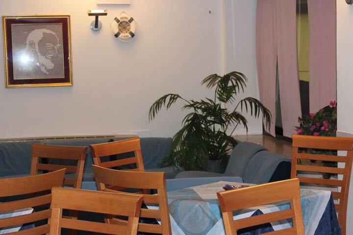 Dining Photos