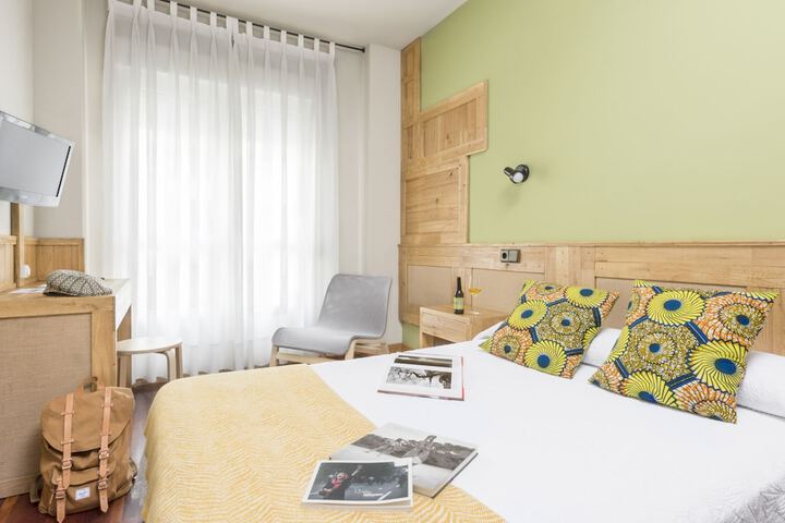 Room 32 of 99
