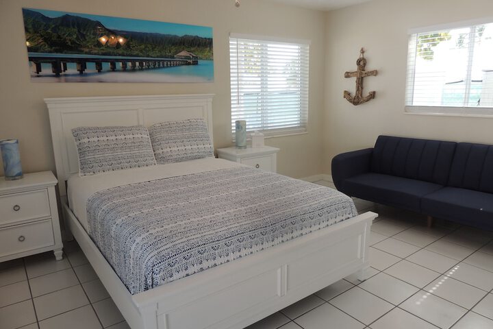 Room 2 of 82