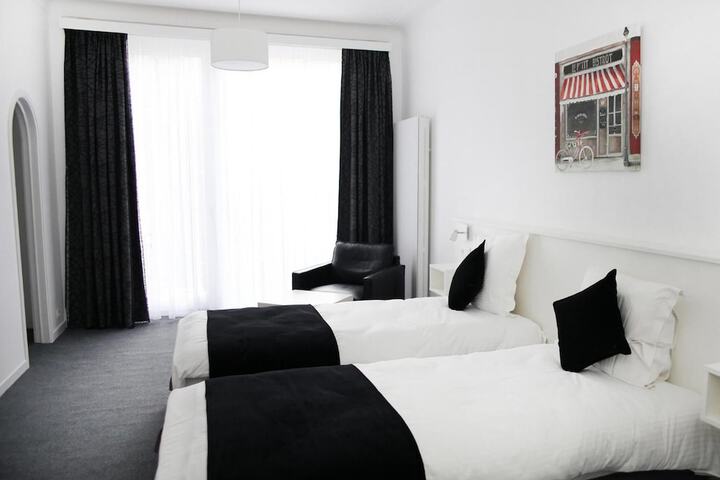 Room 22 of 45