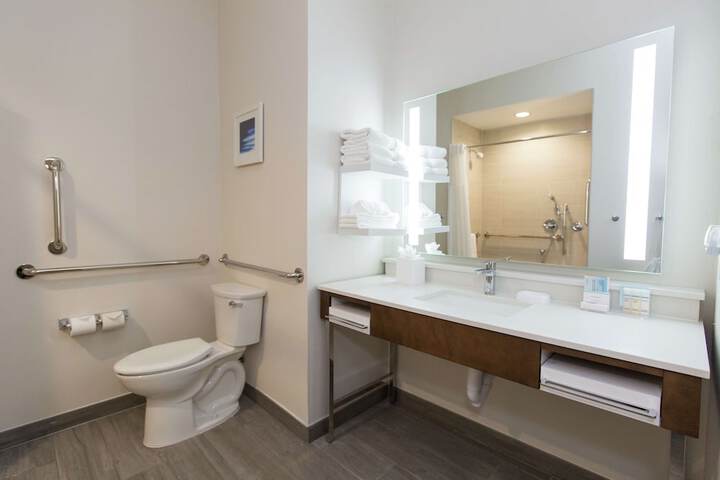 Bathroom shower