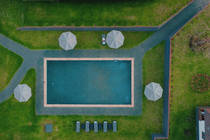 Pool 18 of 42