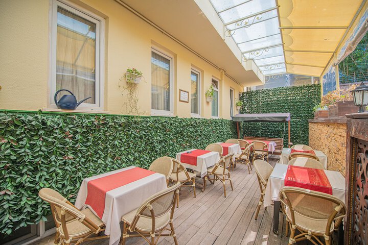 Hotel Exterior 94 of 119